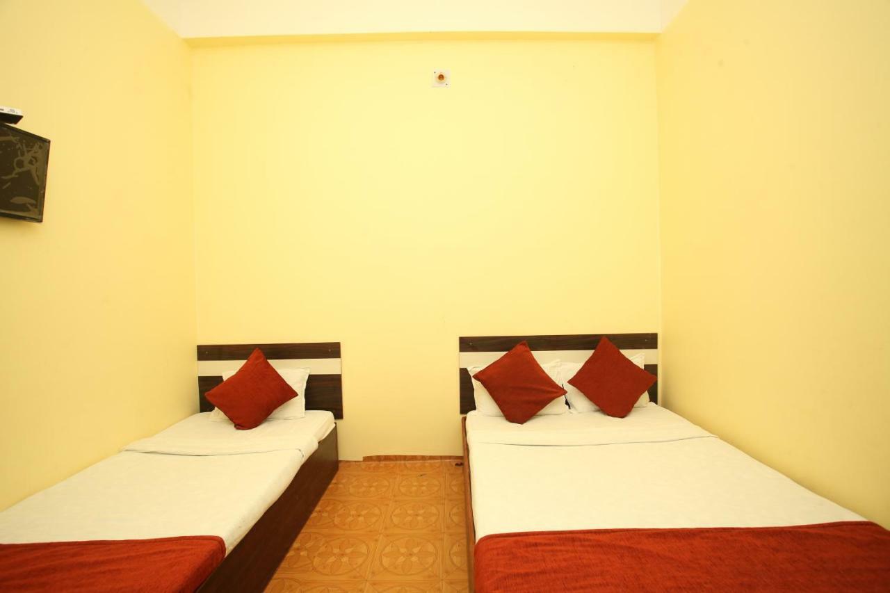 Spot On 503 Lisno Restaurant And Lodge Lumbini Екстериор снимка