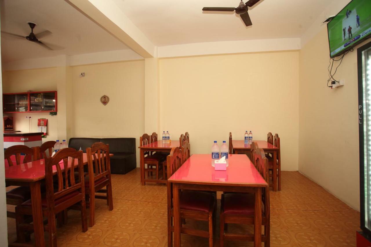 Spot On 503 Lisno Restaurant And Lodge Lumbini Екстериор снимка